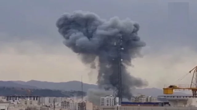 মার্কিন প্রেসিডেন্ট ট্রাম্পের ইরান হামলার সিদ্ধান্তে তীব্র সমালোচনা