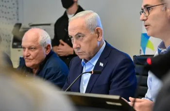 নেতানিয়াহুর মৃত্যু নিয়ে গুঞ্জন, নতুন ছবি প্রকাশিত