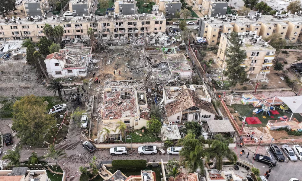 ইরানের ক্ষেপণাস্ত্র হামলায় ইসরায়েলে আতঙ্কের ছায়া