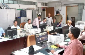 ঈদুল ফিতরের ছুটির পর খুলেছে সরকারি অফিস ও ব্যাংক