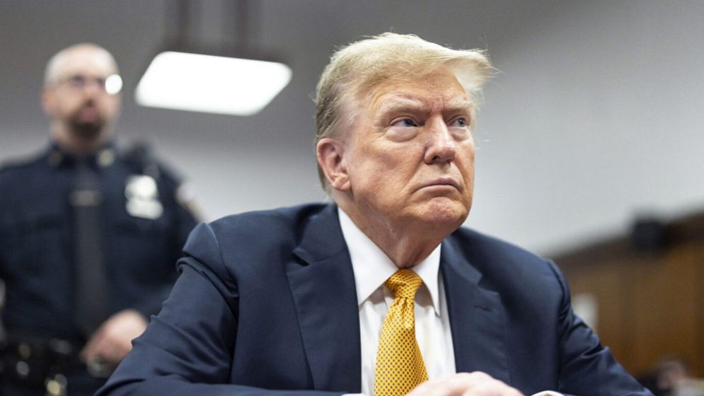 মধ্যপ্রাচ্যে উত্তেজনা: ট্রাম্পের হুঁশিয়ারি, ইরানের অবকাঠামো ধ্বংসের আশঙ্কা