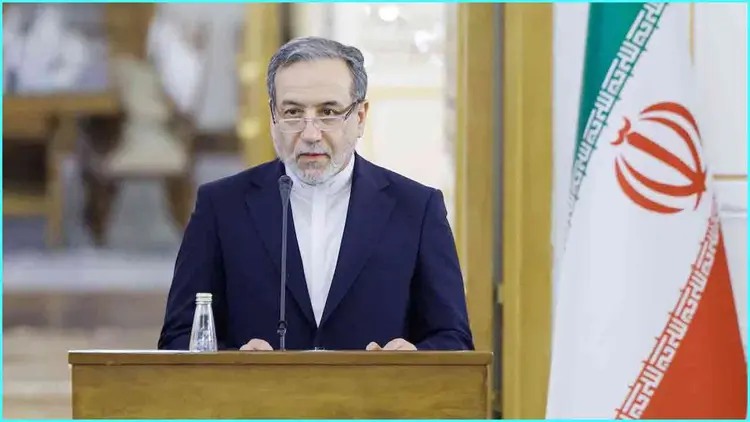 ইরানের দাবি: যুদ্ধ থেকে বের হওয়ার সম্মানজনক পথ খুঁজছে যুক্তরাষ্ট্র