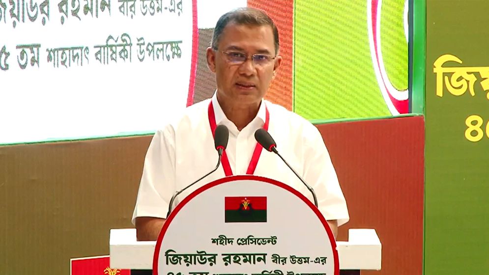দেশের সামনে কঠিন সময়, হেসেখেলে চললে ক্ষতি হবে: প্রধানমন্ত্রী