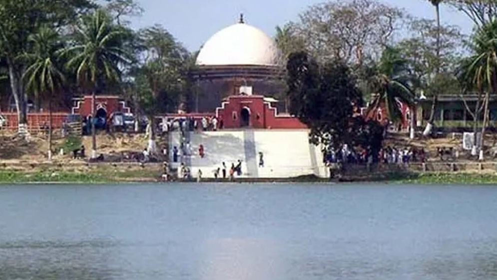 বাগেরহাটে কুমিরে টেনে নেওয়া শিশুর মরদেহ উদ্ধার