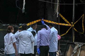 দিল্লির হোটেলে অগ্নিকাণ্ড: ৫ বাংলাদেশি আহত, ৩ জনের অবস্থা গুরুতর