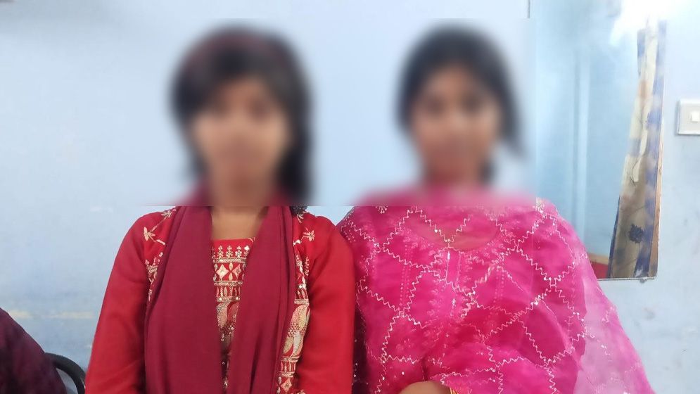 গাজীপুরে নিখোঁজ দুই কিশোরী টিকটক প্রলোভনে ফিরে পেলেন পরিবারের কাছে