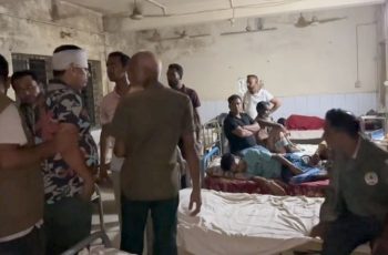 শেরপুরে চোরাকারবারিদের হামলায় দুই বনকর্মী আহত