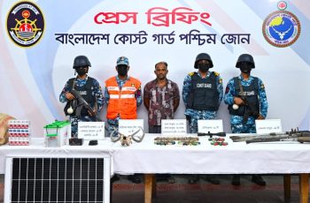 সুন্দরবনে করিম বাহিনীর সদস্যকে অস্ত্র-গুলিসহ গ্রেপ্তার