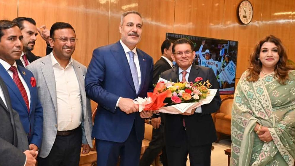 ঢাকায় তুরস্কের পররাষ্ট্রমন্ত্রী হাকান ফিদানের তিন দিনের সফর