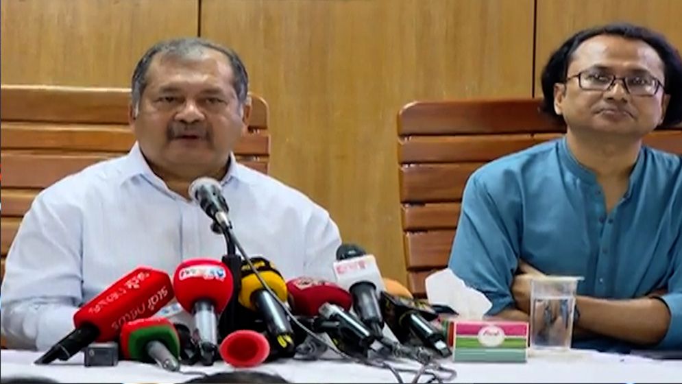 আওয়ামী লীগ সরকারের চুরি ও পাচারের ফলে বিদ্যুৎ সংকটে জনগণ