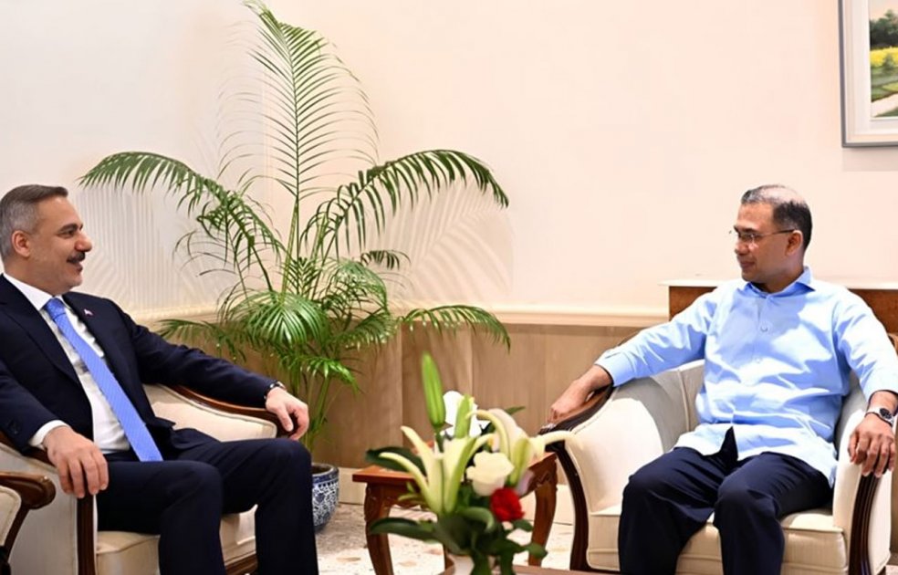 প্রধানমন্ত্রীর সাথে তুরস্কের পররাষ্ট্রমন্ত্রীর সাক্ষাৎ