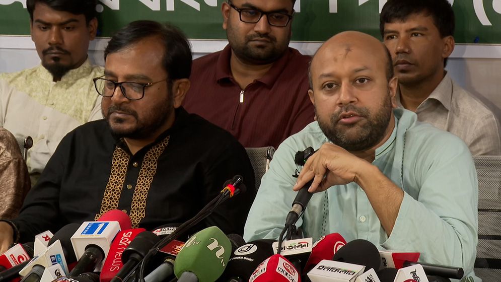 বিদ্যুৎ খাতে দুর্নীতির অভিযোগ তুললেন মজিবুর রহমান মঞ্জু