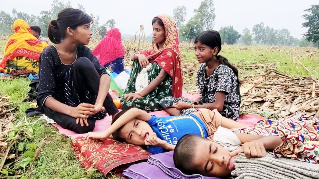 ঠাকুরগাঁও সীমান্তে ১১ বাংলাদেশি নাগরিকের মানবেতর জীবনযাপন