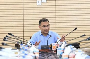 প্রধানমন্ত্রীর সভাপতিত্বে একনেকের সভা অনুষ্ঠিত হচ্ছে