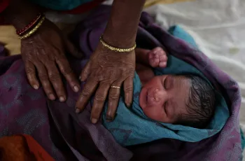 ভারতের জন্মহার কমে গেছে, ভবিষ্যৎ নিয়ে উদ্বেগ