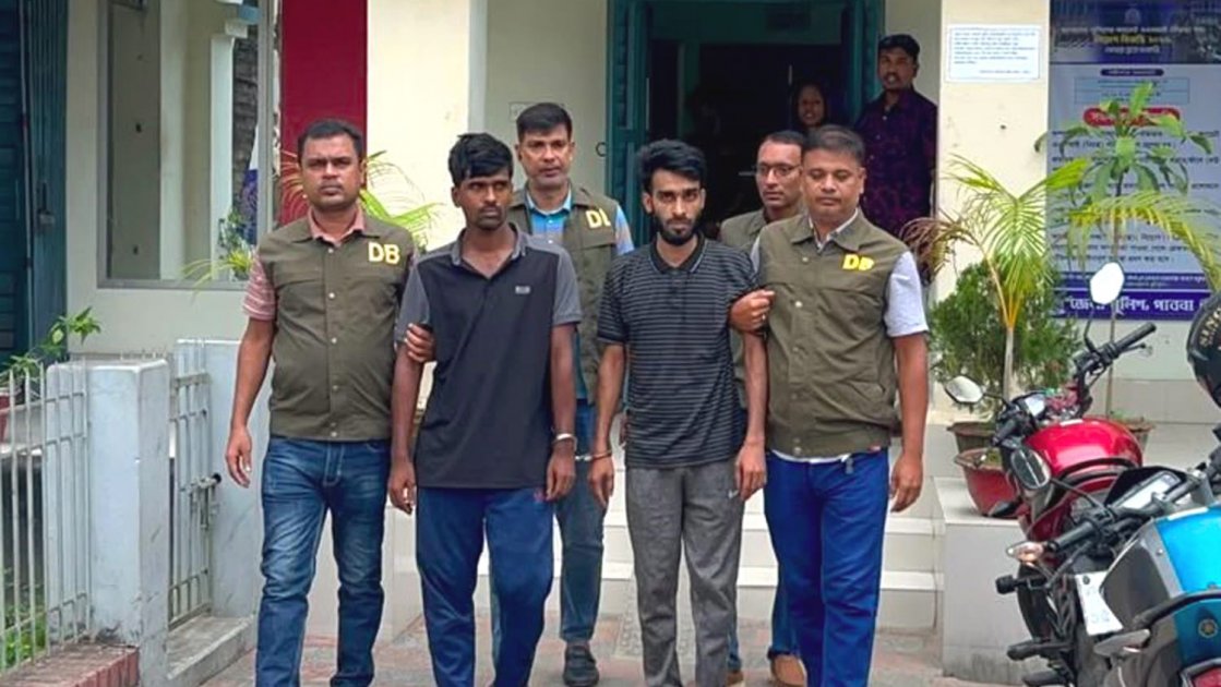 পাবনায় বাবাকে ছেলের সামনে গুলি করে হত্যা, মামলা দায়ের