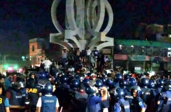 ভৈরবে মাইক্রো স্ট্যান্ডে সংঘর্ষ, ঢাকা-সিলেট মহাসড়কে যানজট