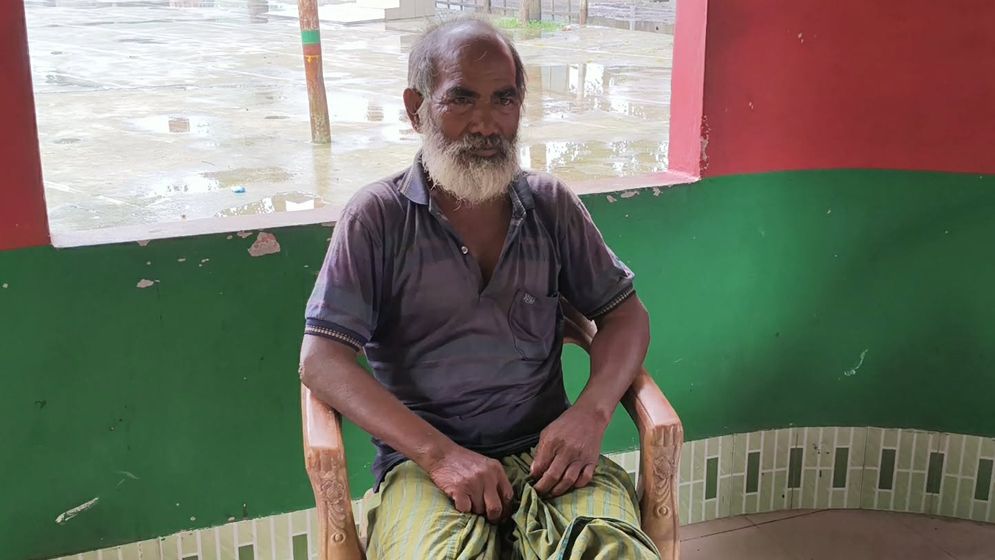 জামালপুর সীমান্তে ২৪ ঘণ্টা শূন্য রেখায় আটকে থাকা বৃদ্ধ উদ্ধার