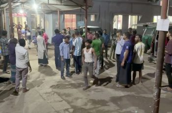 ফেনীতে ট্রাকের পেছনে কাভার্ড ভ্যানের ধাক্কায় নিহত ২, আহত ৮