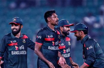অস্ট্রেলিয়ার ২১ ওভারে ৬ উইকেটের পতন, টাইগারদের দাপট
