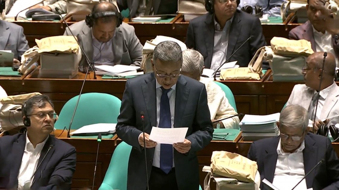 সরকারি চাকরিজীবীদের বেতন-ভাতা বাড়ছে ২০২৬-২৭ বাজেটে