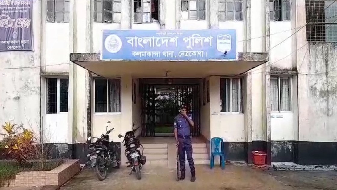 নেত্রকোণায় সিএনজির সঙ্গে ট্রাকের সংঘর্ষে যুবক নিহত