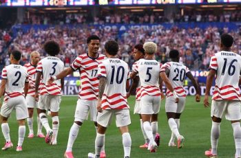 বিশ্বকাপে স্বাগতিক যুক্তরাষ্ট্রের ৪-১ ব্যবধানে জয় প্যারাগুয়ের বিরুদ্ধে