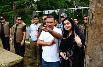 প্রধানমন্ত্রী ডুলাহাজারা সাফারি পার্ক পরিদর্শন করেন