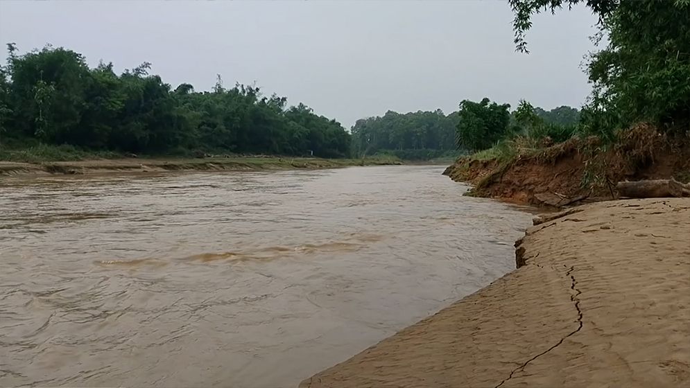শেরপুরে নদ-নদীর পানি কমছে, বন্যা পরিস্থিতির উন্নতি