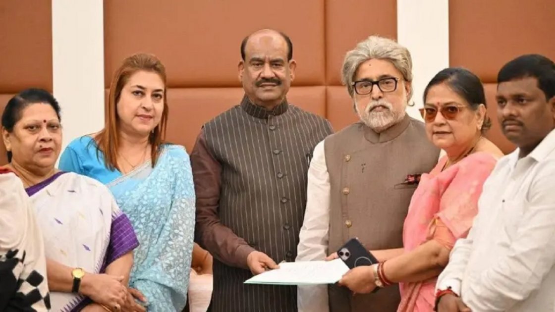 তৃণমূলের বিদ্রোহী এমপিরা যোগ দিলেন অজানা রাজনৈতিক দলে