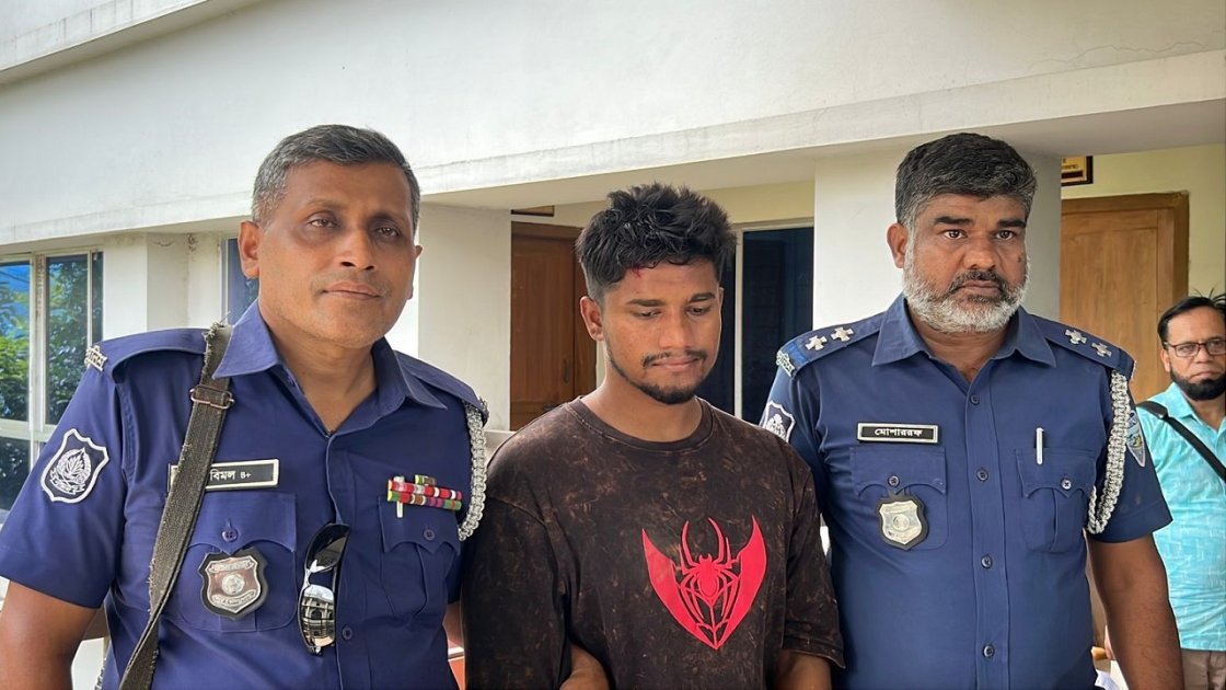 ব্রাহ্মণবাড়িয়ায় ইভটিজারকে ইয়াবাসহ আটক, ৬ মাসের কারাদণ্ড