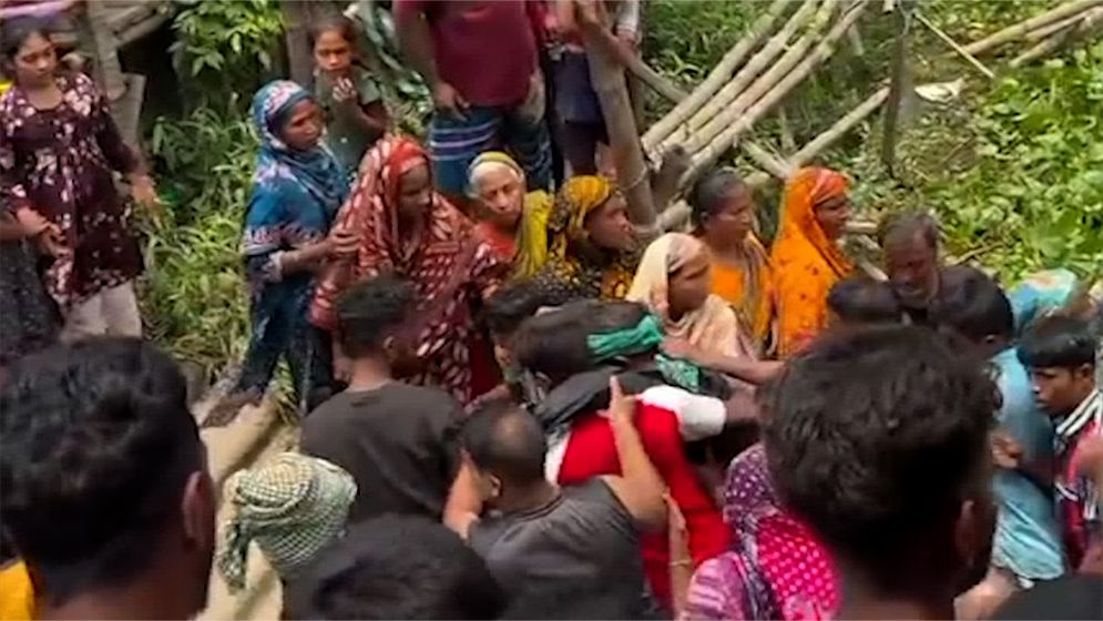কুমিল্লায় চর দখল নিয়ে দুই গ্রামবাসীর মধ্যে সংঘর্ষ, আহত ৩০