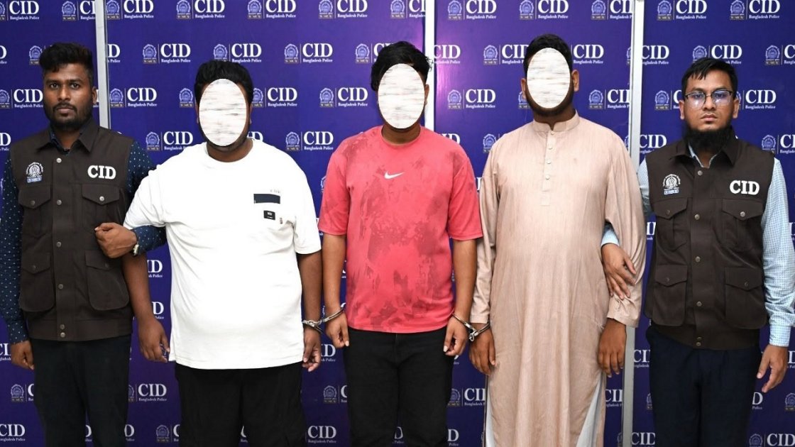 বিআরটিএ’র ওয়েবসাইট ক্লোন করে প্রতারণা, গ্রেপ্তার ৩