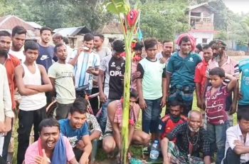 জয়পুরহাটে অনুষ্ঠিত হল হারিয়ে যাওয়া ‘তন্ত্র-মন্ত্রের পাতা খেলা’