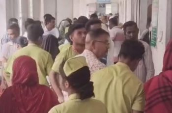 গাজীপুরে পোশাক কারখানার পানির কারণে শতাধিক শ্রমিক অসুস্থ