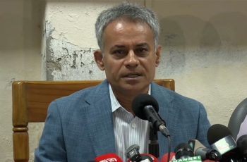 পদ্মা সেতুর পিলারের নিচে সাময়িক রাস্তা অপসারণের দাবি মন্ত্রীর