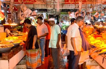 রাজধানীতে মাছের বাজারে চড়া দাম, সবজিতে স্বস্তি