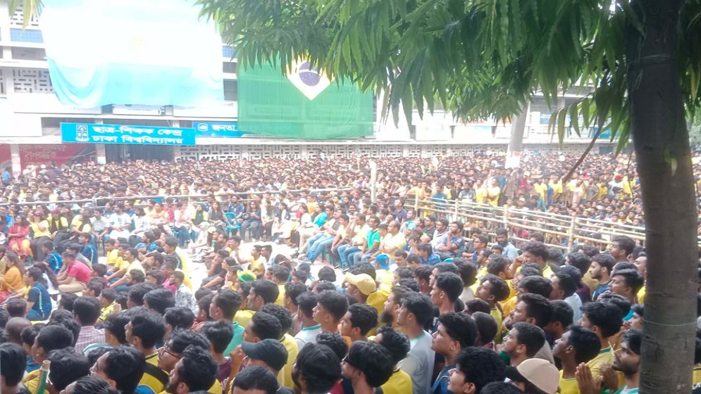 হাইতি-ব্রাজিল ম্যাচে টিএসসিতে উৎসবের আমেজ