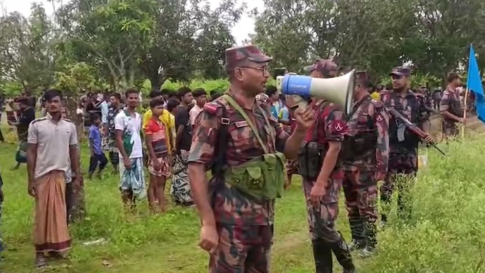 চাঁপাইনবাবগঞ্জে বিজিবির সফল প্রতিরোধ, ২০ জন পুশইন আটক