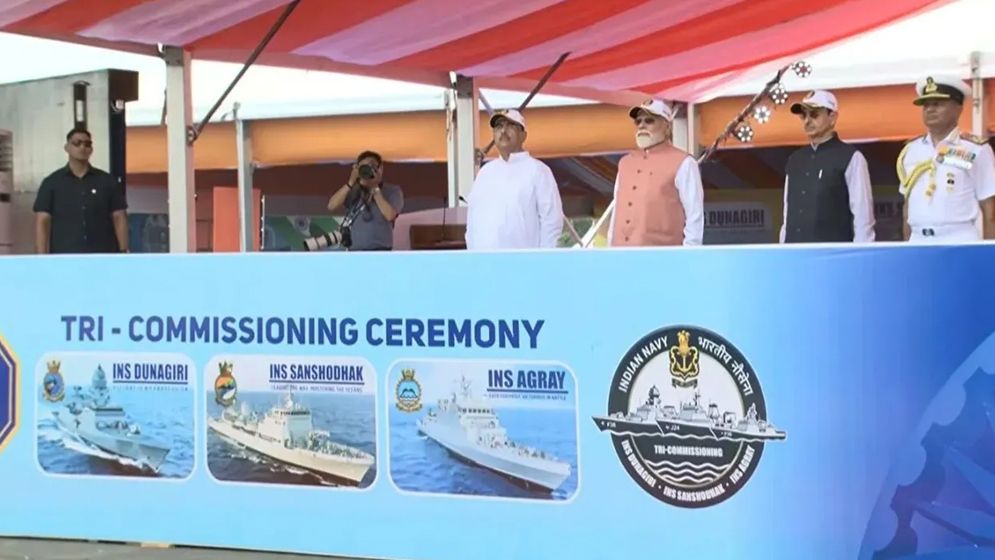 ভারতের নৌবাহরে যুক্ত হলো তিনটি নতুন যুদ্ধজাহাজ