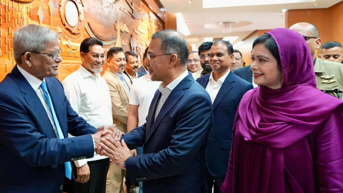 প্রধানমন্ত্রী তারেক রহমানের প্রথম বিদেশ সফর ২৩ জন সফরসঙ্গী নিয়ে