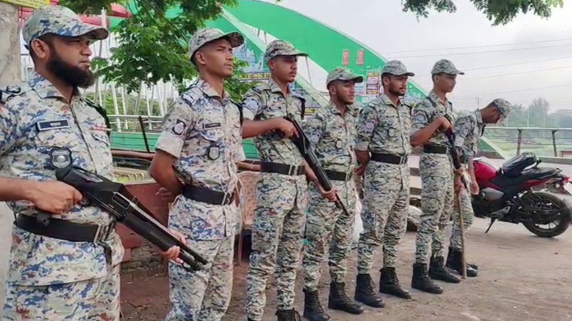 গোপালগঞ্জে আওয়ামী লীগের প্রতিষ্ঠাবার্ষিকী ঘিরে প্রশাসনের কঠোর নজরদারি