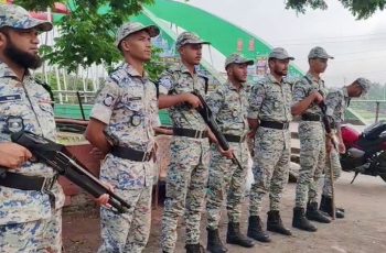 গোপালগঞ্জে আওয়ামী লীগের প্রতিষ্ঠাবার্ষিকী ঘিরে প্রশাসনের কঠোর নজরদারি