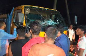 নোয়াখালীতে পিকআপ-মোটরসাইকেল সংঘর্ষে দুই কিশোর নিহত