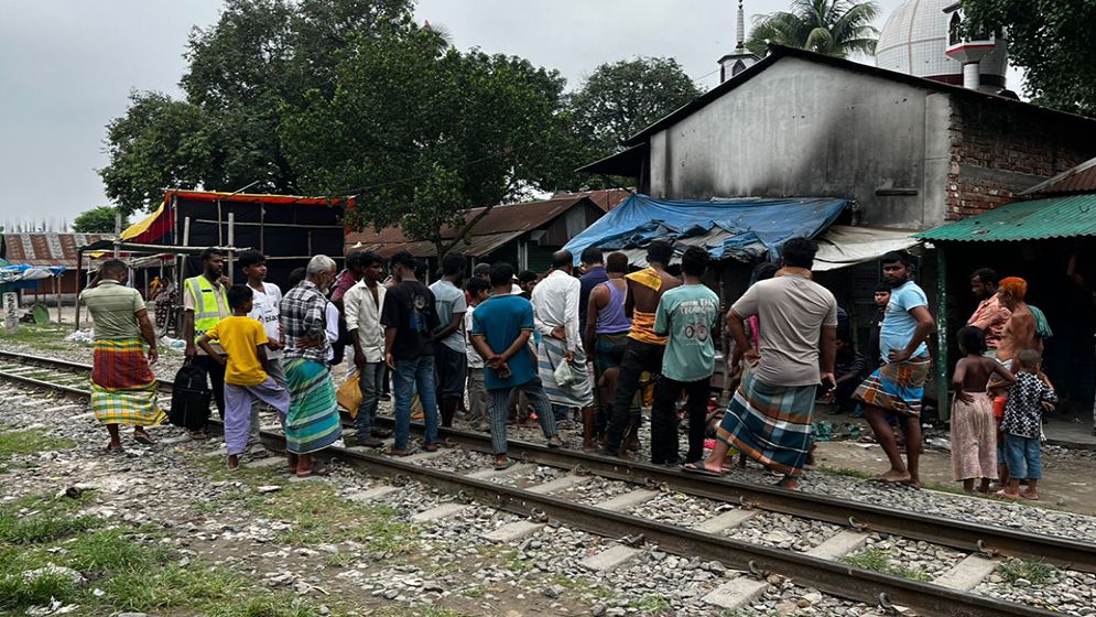 নরসিংদীতে রেললাইনের পাশে অজ্ঞাত ব্যক্তির মরদেহ উদ্ধার