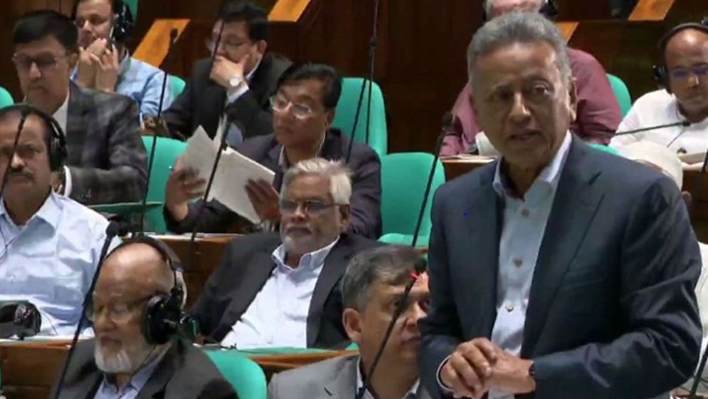 মুদি ও প্রসাধনসামগ্রীর দোকানকে করের আওতায় আনার পরিকল্পনা
