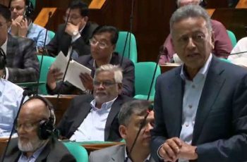 মুদি ও প্রসাধনসামগ্রীর দোকানকে করের আওতায় আনার পরিকল্পনা