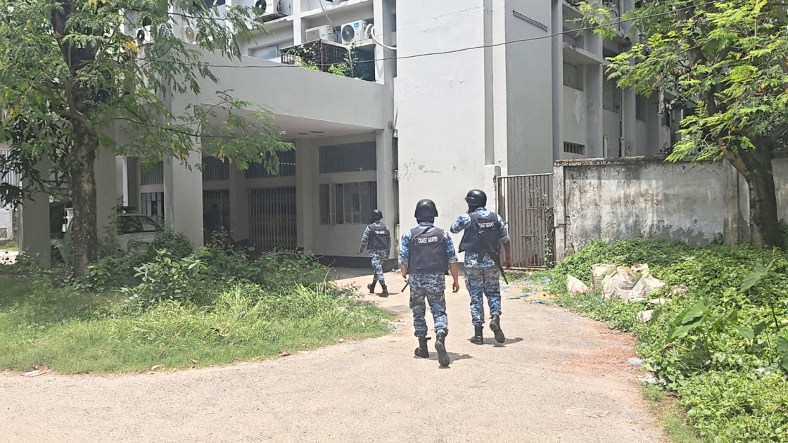 সুন্দরবনে কোস্টগার্ড-বনদস্যু বন্দুকযুদ্ধে নিহত ১, আহত ২