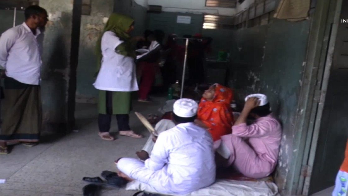 মধুখালী স্বাস্থ্য কমপ্লেক্সে জরাজীর্ণ পরিবেশ, রোগীদের ভোগান্তি
