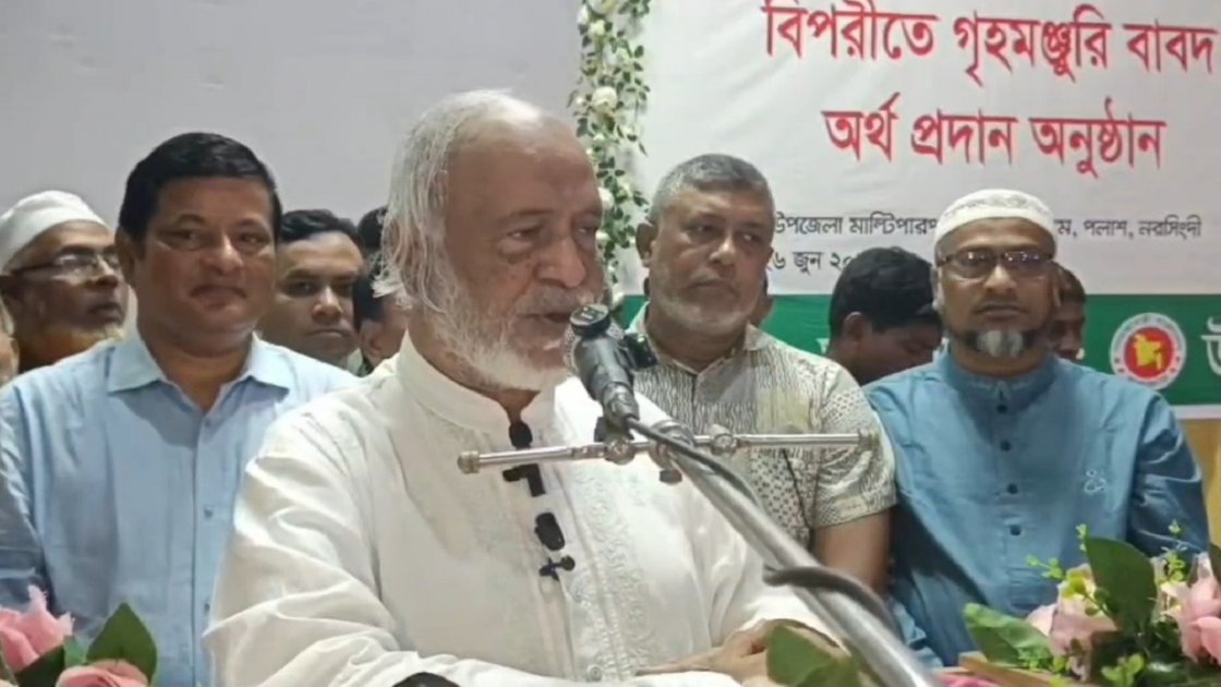 ড. মঈন খানের আহ্বান: প্রশাসনের কর্মকর্তারা রাজনীতি থেকে দূরে থাকুন